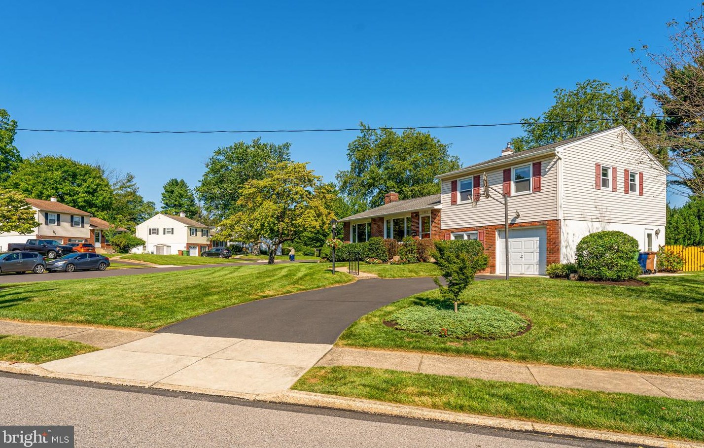 1800 Willow Ave, Willow Grove, PA 19090