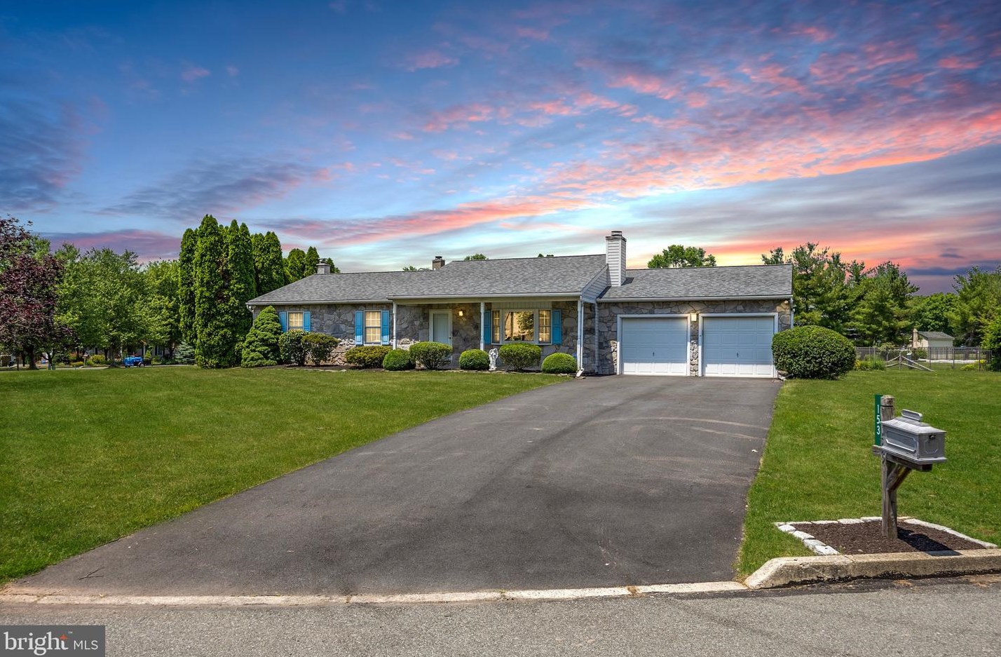 153 Pinehurst Way, Gilbertsville, PA 19525