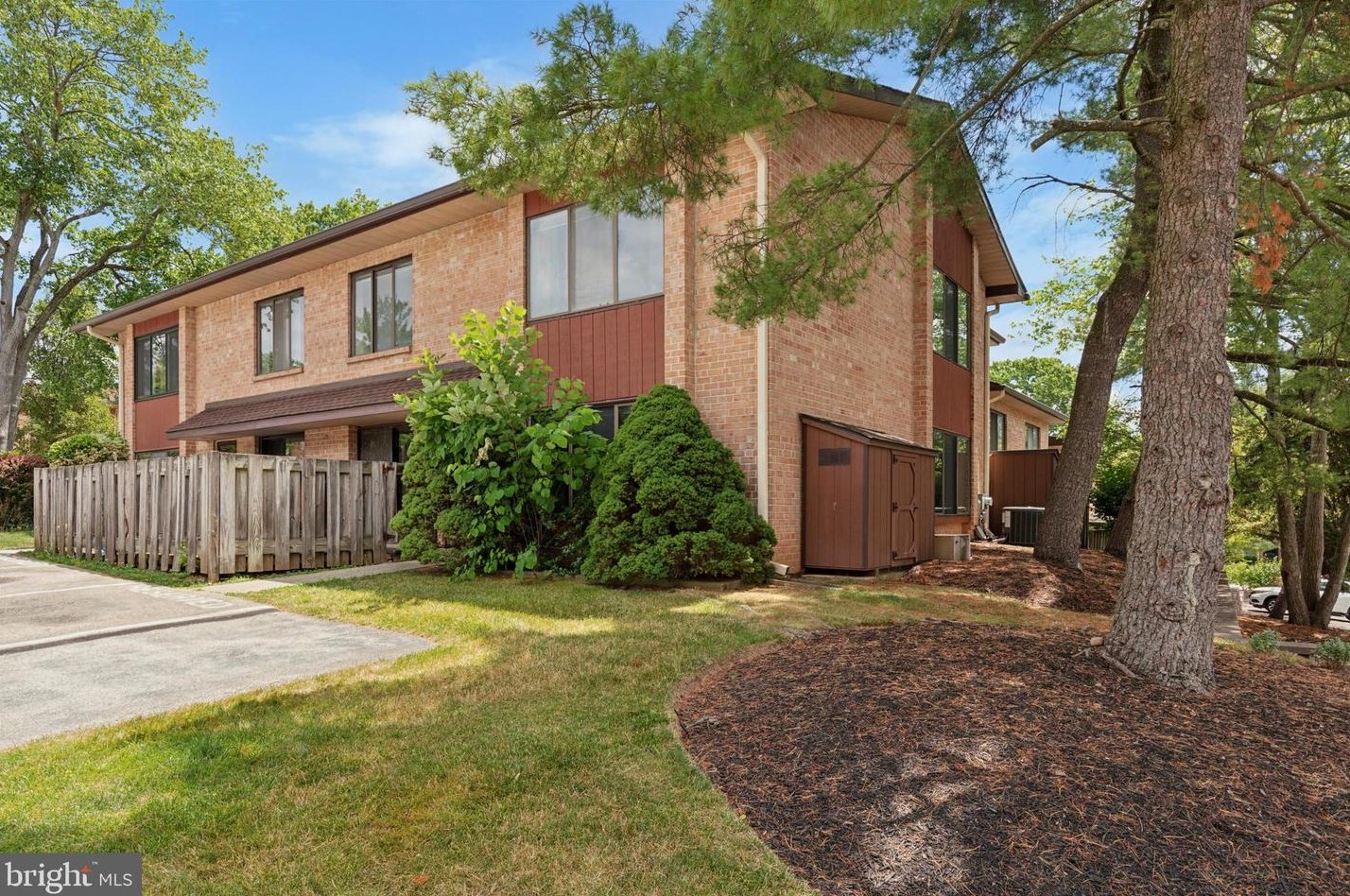 710 Stonybrook Dr #710, Norristown, PA 19403