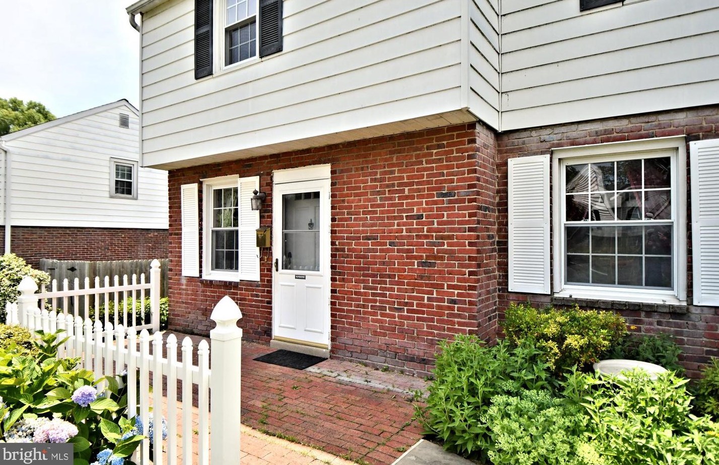 83 Cannon Pl, Oreland, PA 19075