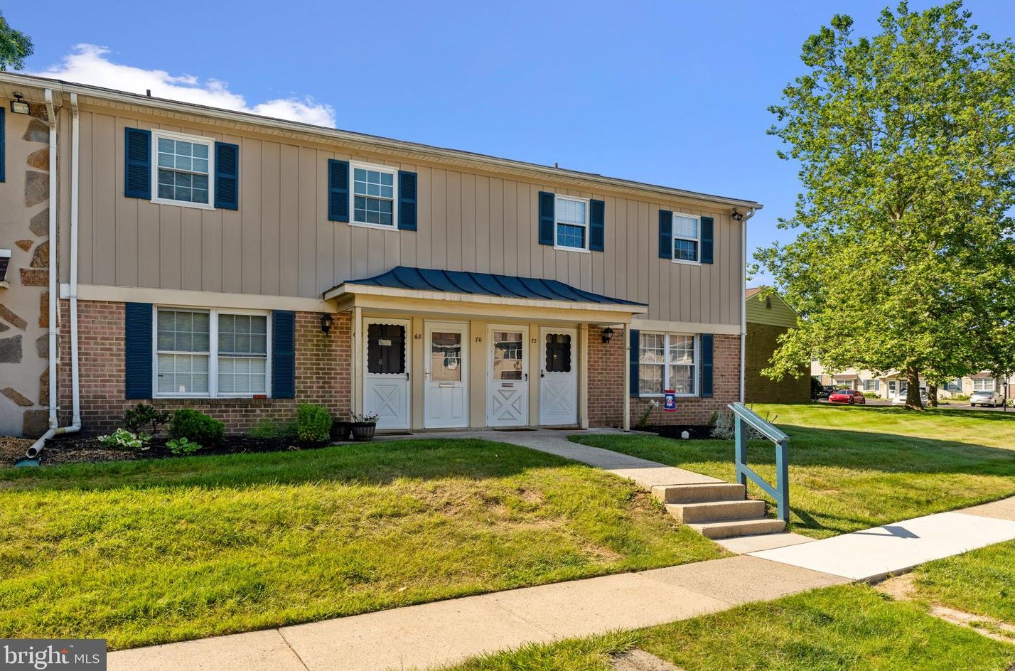 68 Shannon Dr, North Wales, PA 19454