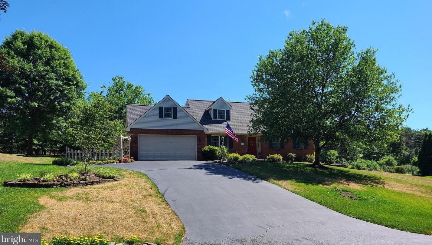 257 Buchert Rd, Gilbertsville, PA 19525