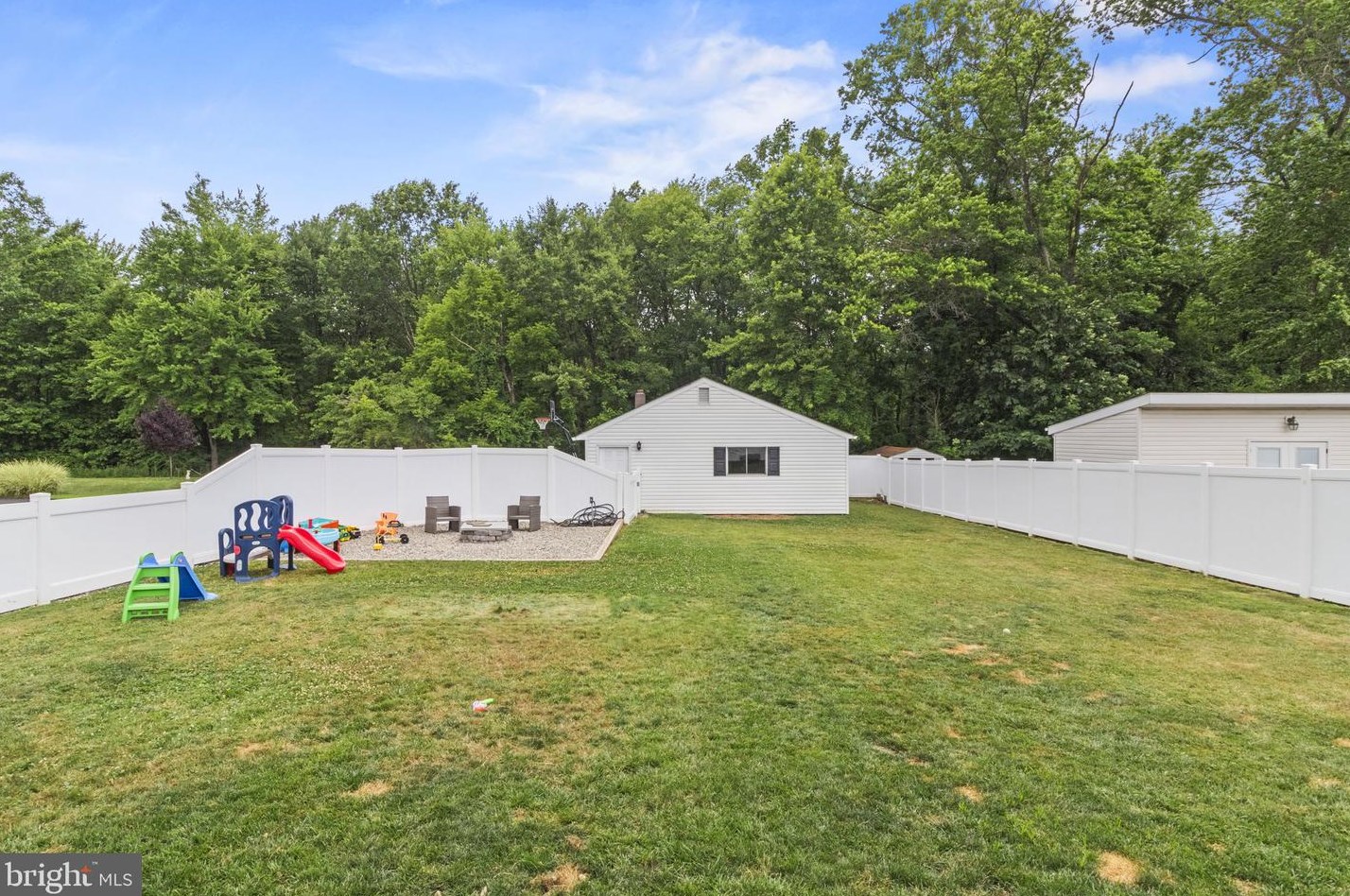 1026 N Line St, Lansdale, PA 19446