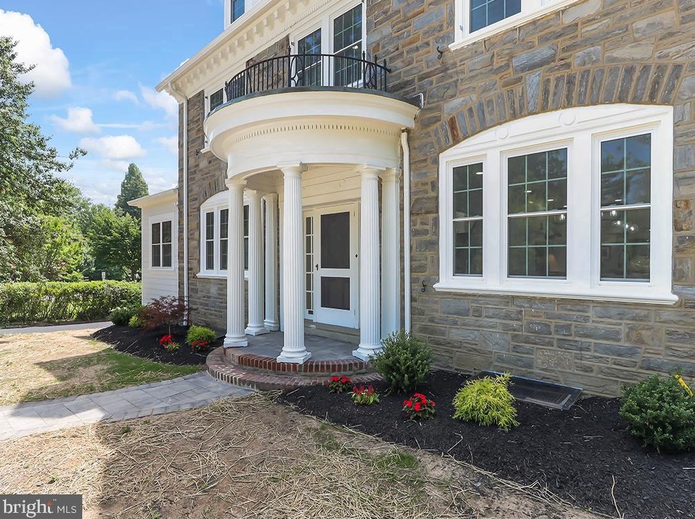 416 Chichester Ln, Penn Wynne, PA 19096