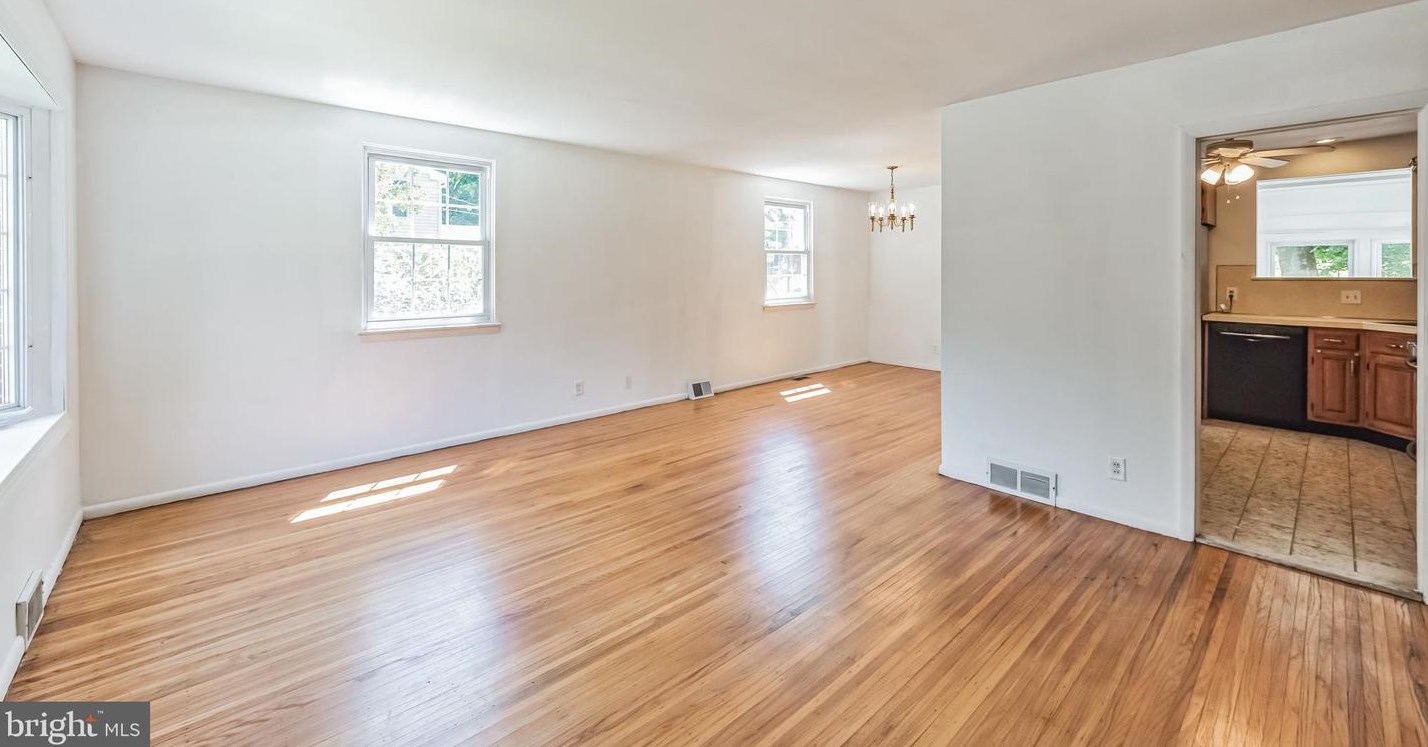 302 Penn Oak Rd, Flourtown, PA 19031