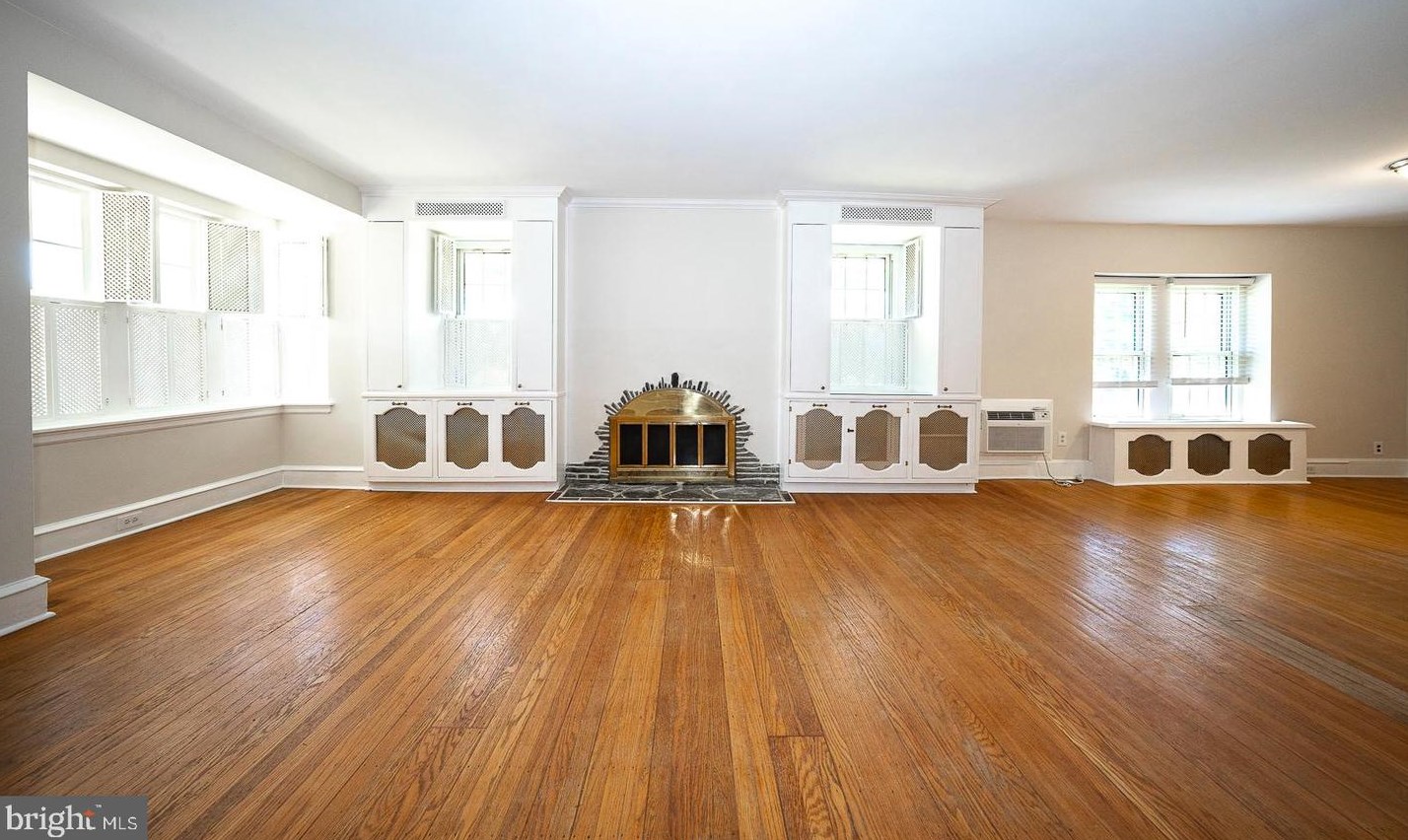 214 Harrogate Rd, Penn Wynne PA  19096-3130 exterior