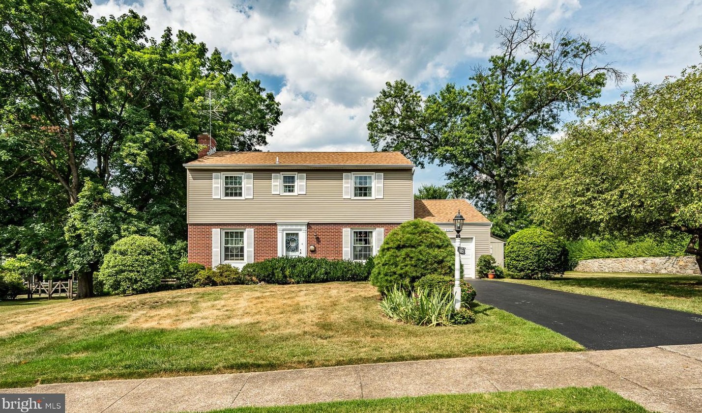 2023 Hemlock, Norristown, PA 19403