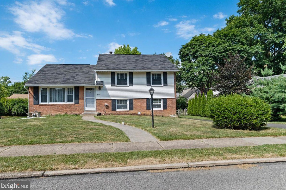 7803 Laurel Ln, Ardsley, PA 19038