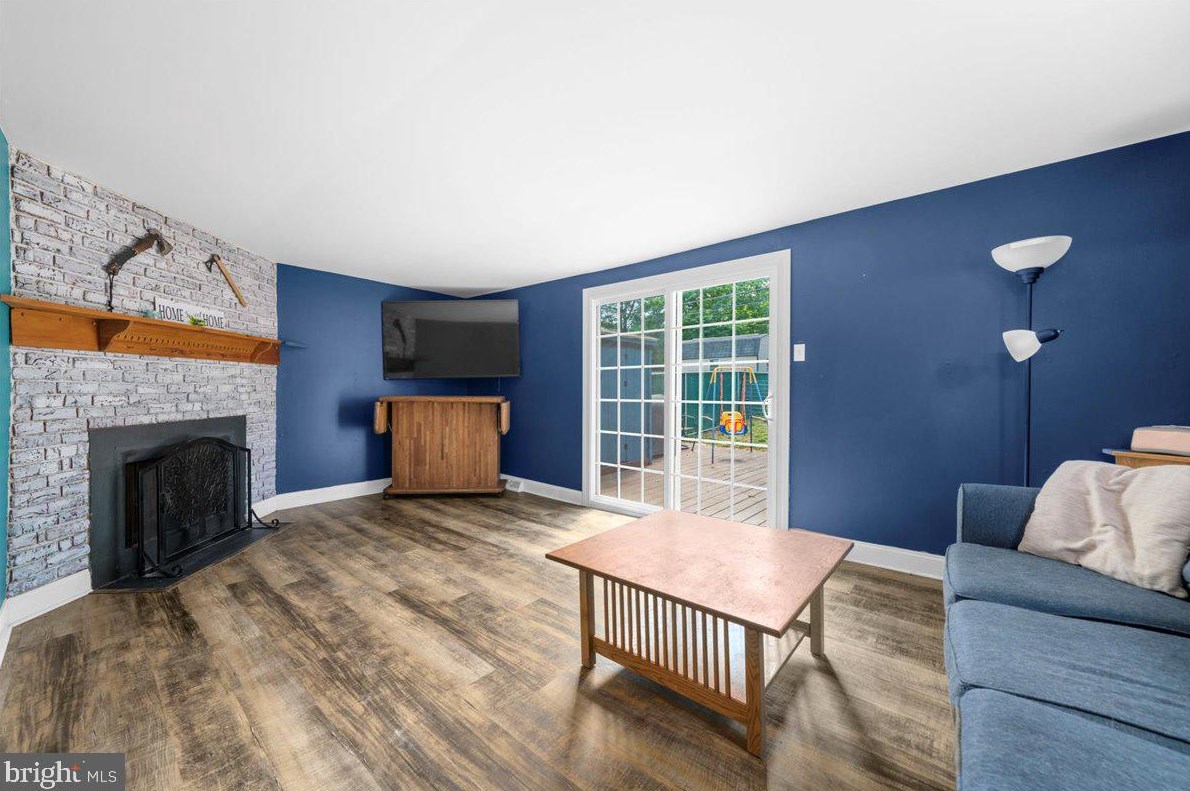 107 Deerpath Dr, Lansdale, PA 19446
