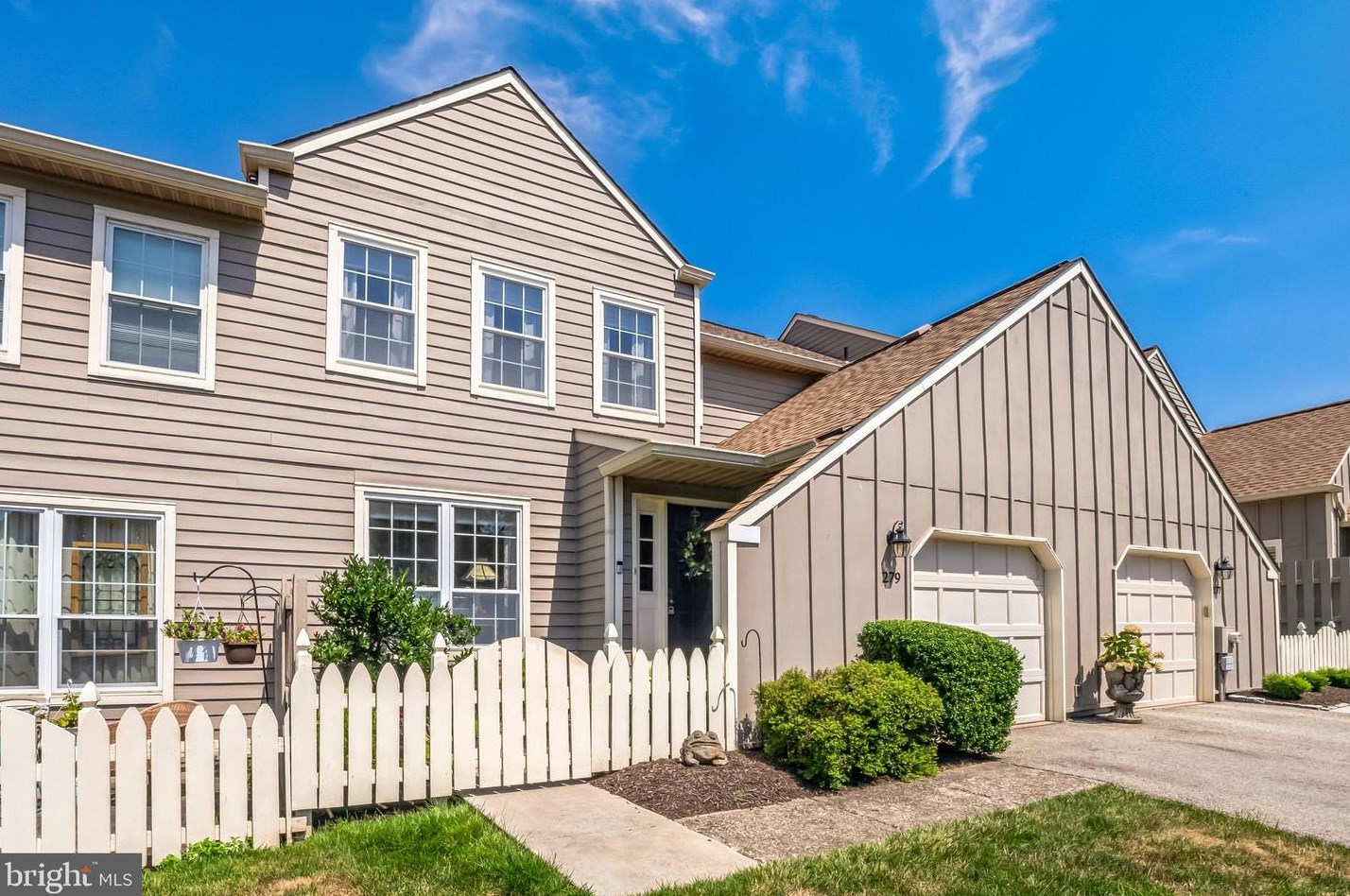 279 Copper Beech Dr, Blue Bell, PA 19422