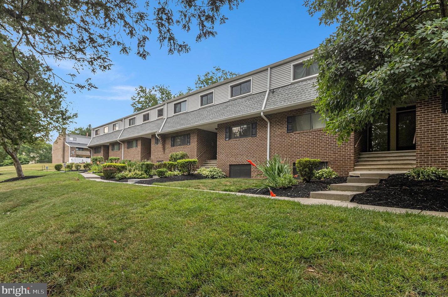 122 Stony Way #122, Norristown, PA 19403