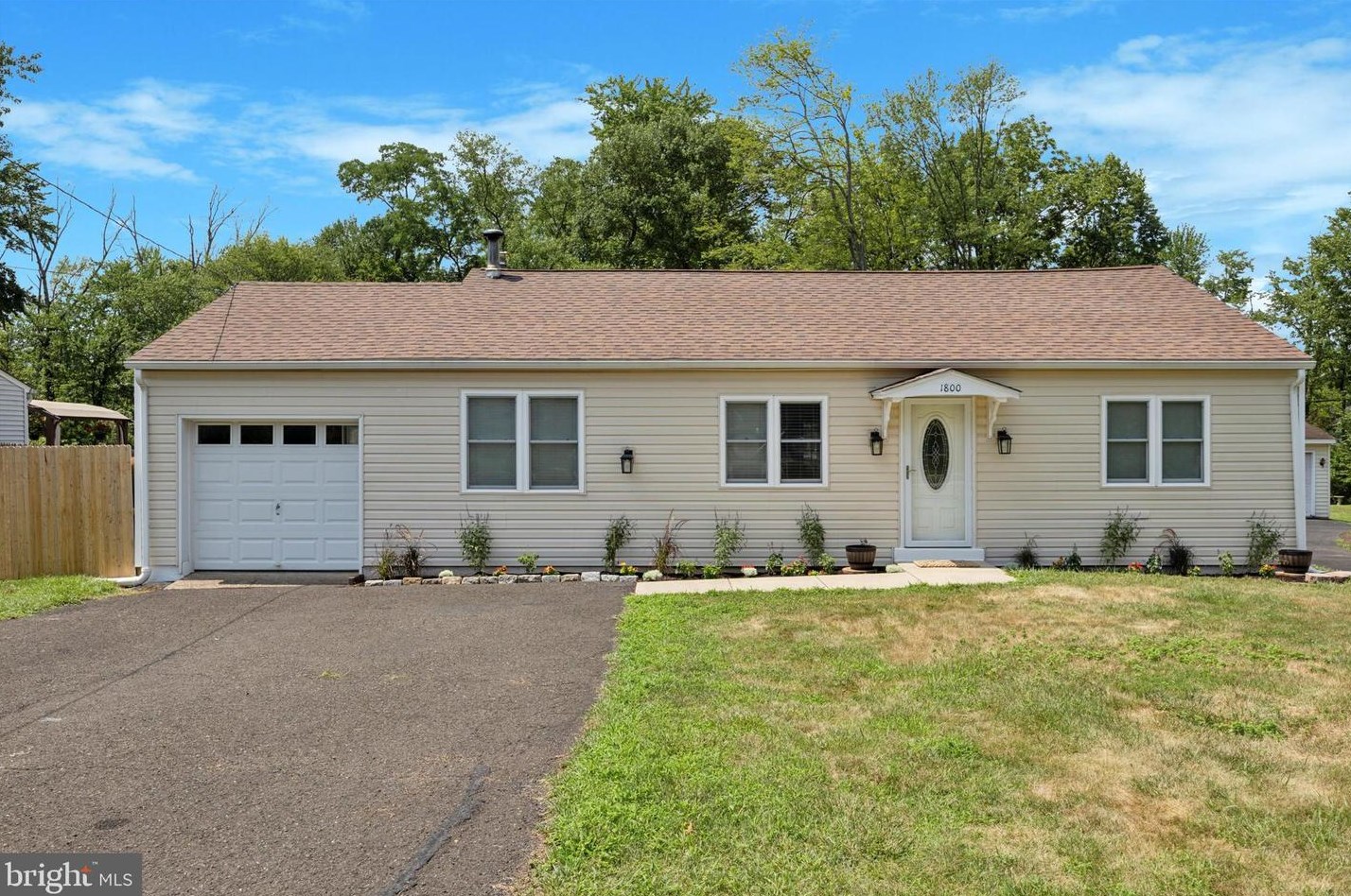 1800 Line St, Lansdale, PA 19446-1213