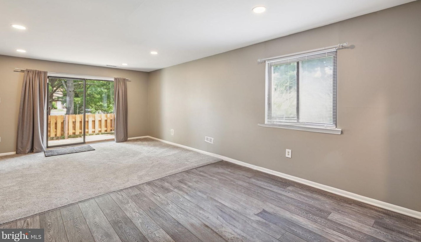 61 Ember Ln, Horsham, PA 19044