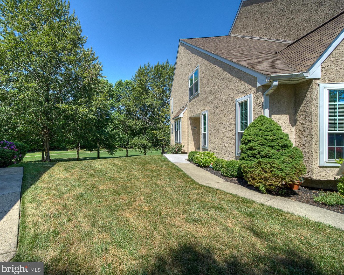 322 Country Club Dr, Lansdale, PA 19446