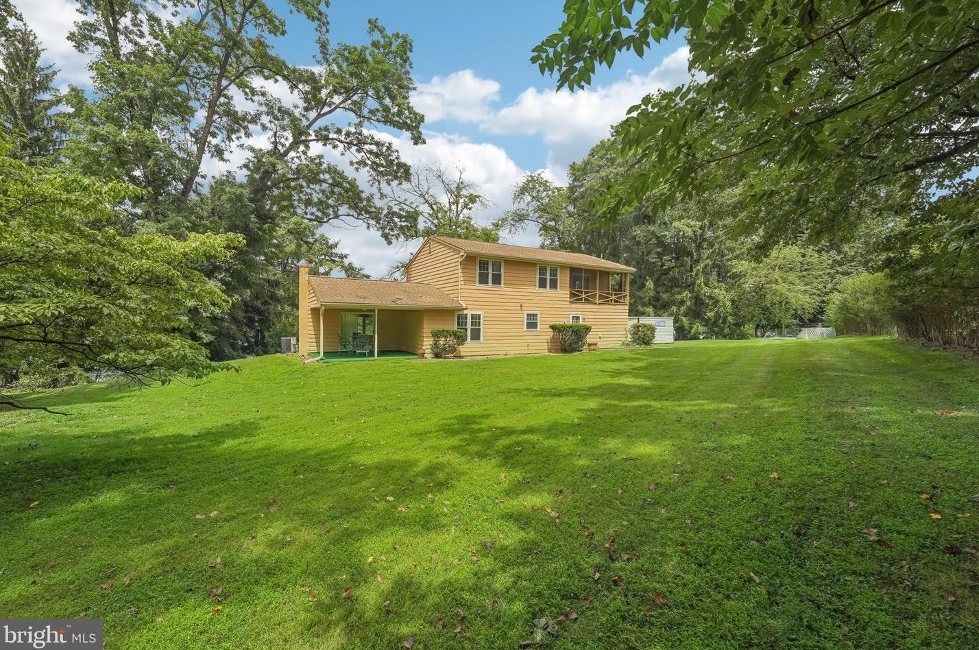 8704 Marshall Rd, Ardsley, PA 19038