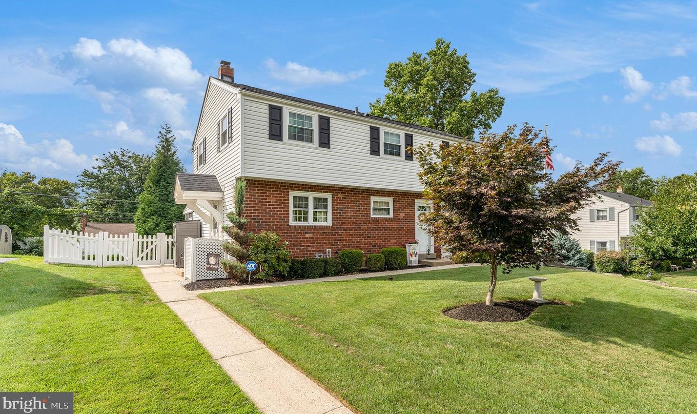 2311 Mulberry Ln, Miquon, PA 19444