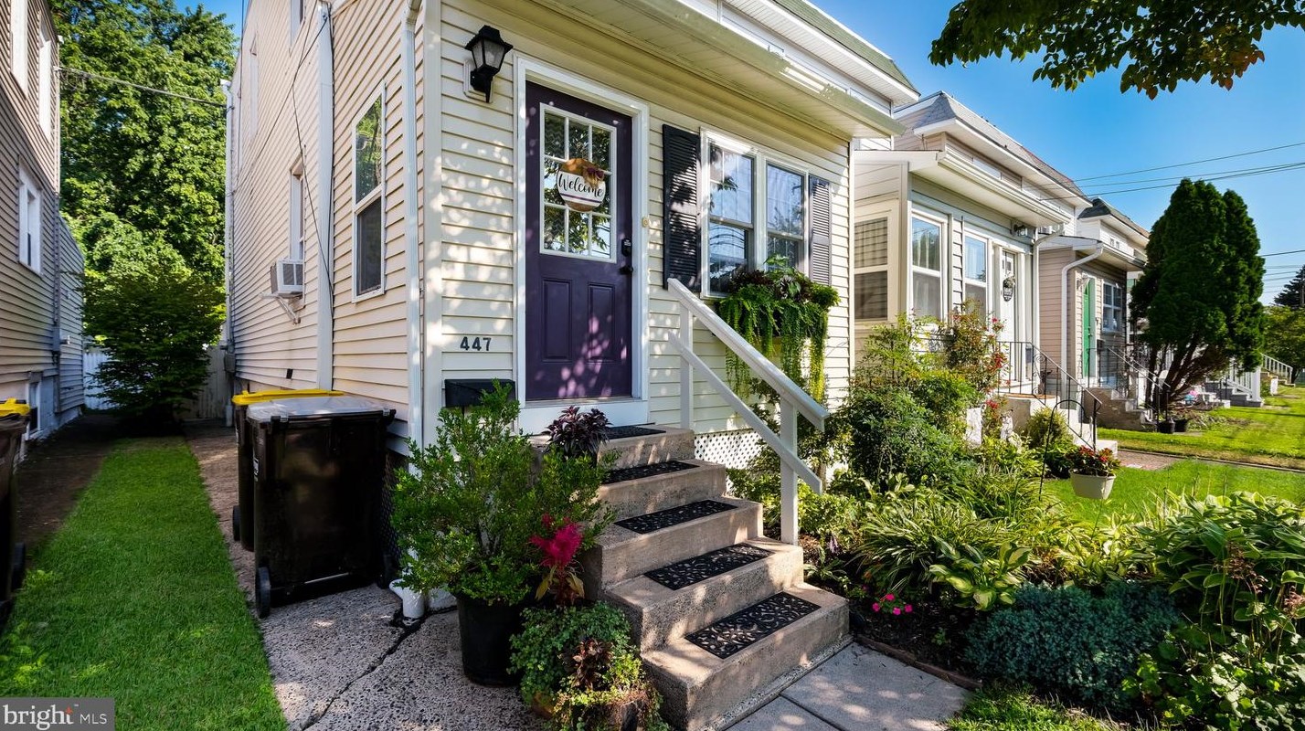 447 Forrest Ave, Norristown, PA 19401