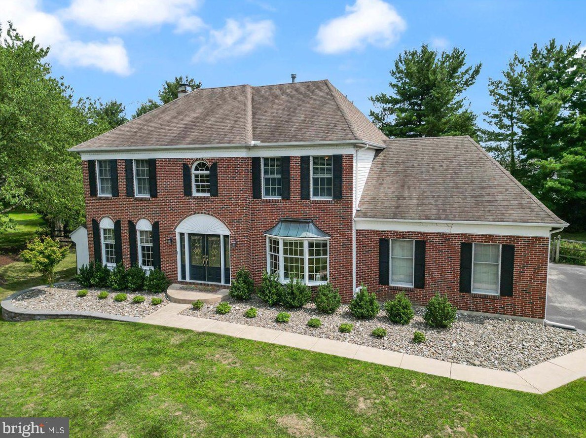 2010 Black Bird Cir, Norristown, PA 19403