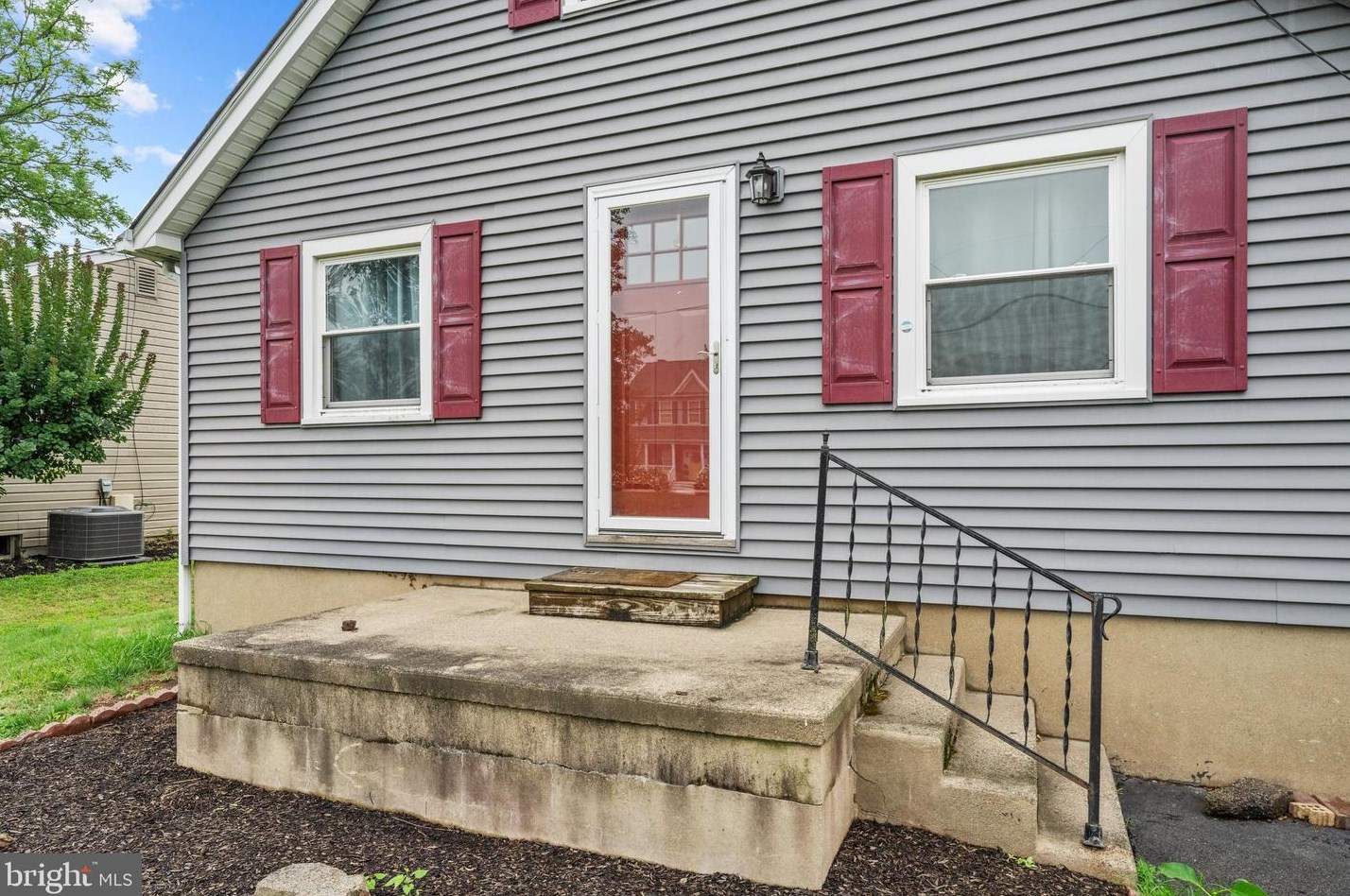 222 Fair Oaks Ave, Horsham, PA 19044