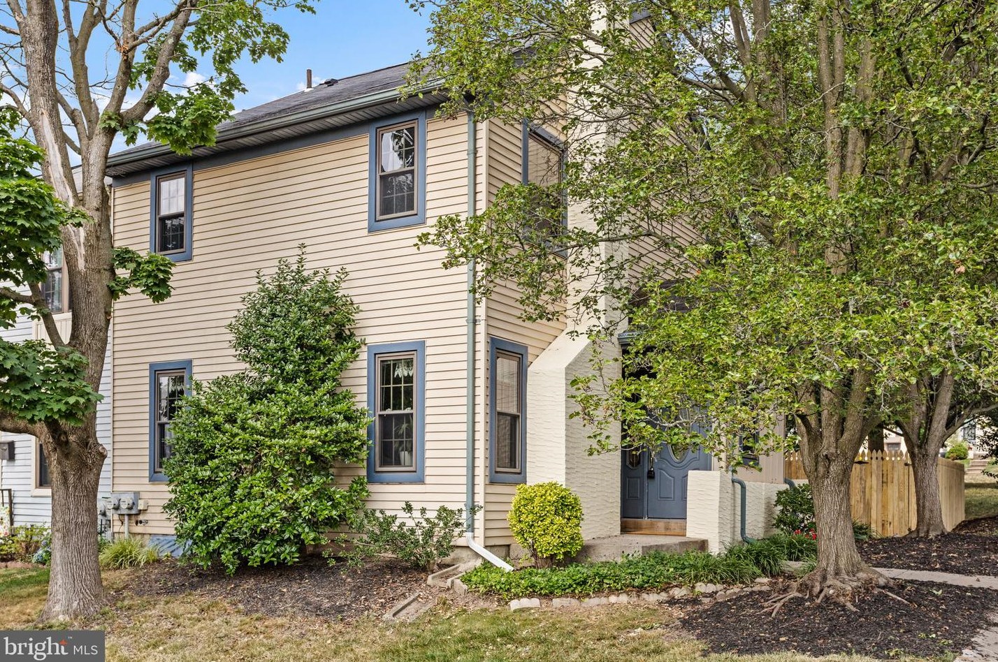 507 Hancock Ct, North Wales, PA 19454