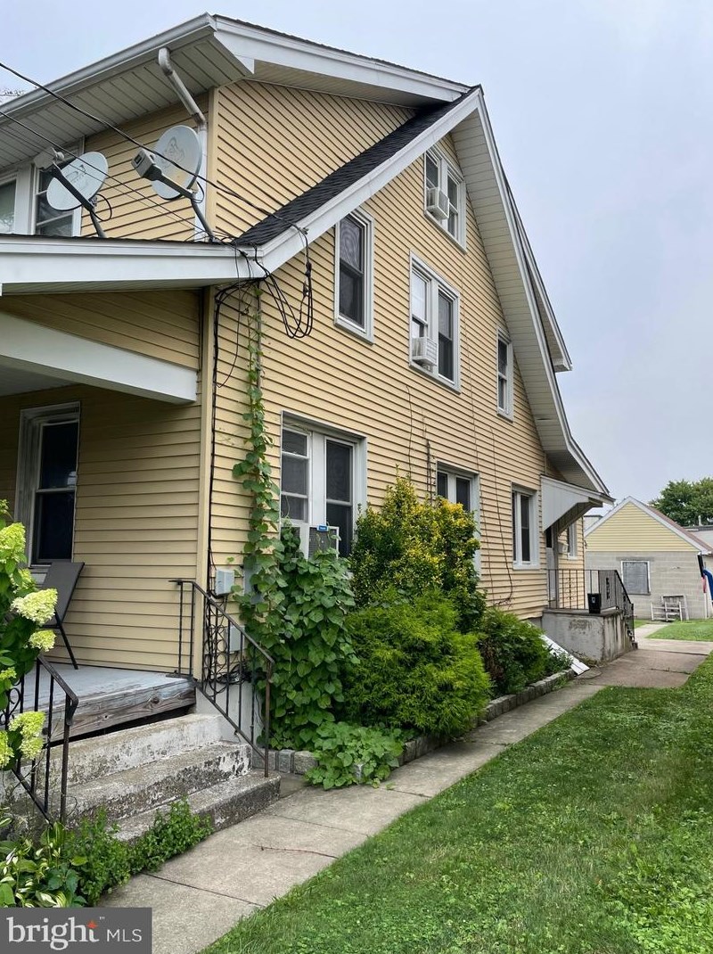 205 W 7th St, Lansdale, PA 19446