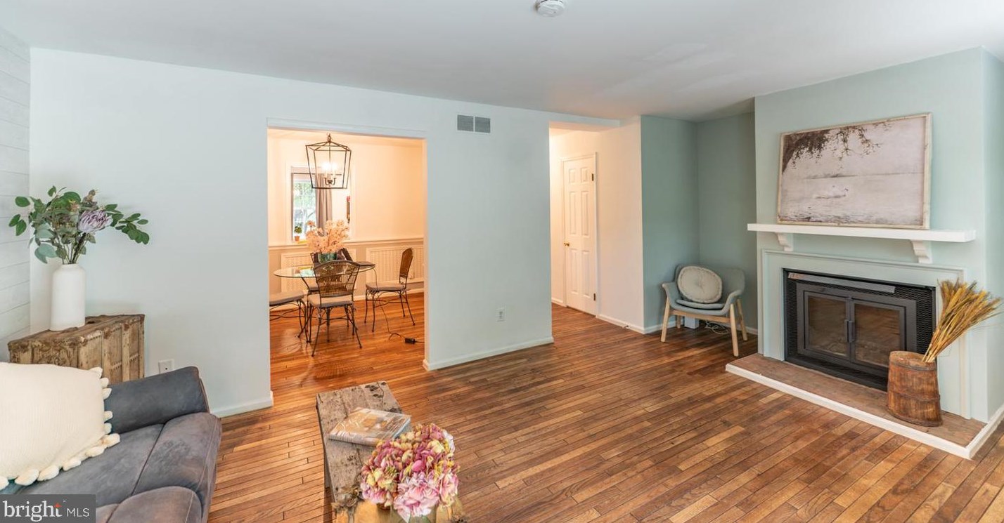 186 Roboda Blvd, Limerick PA  19468-2978 exterior