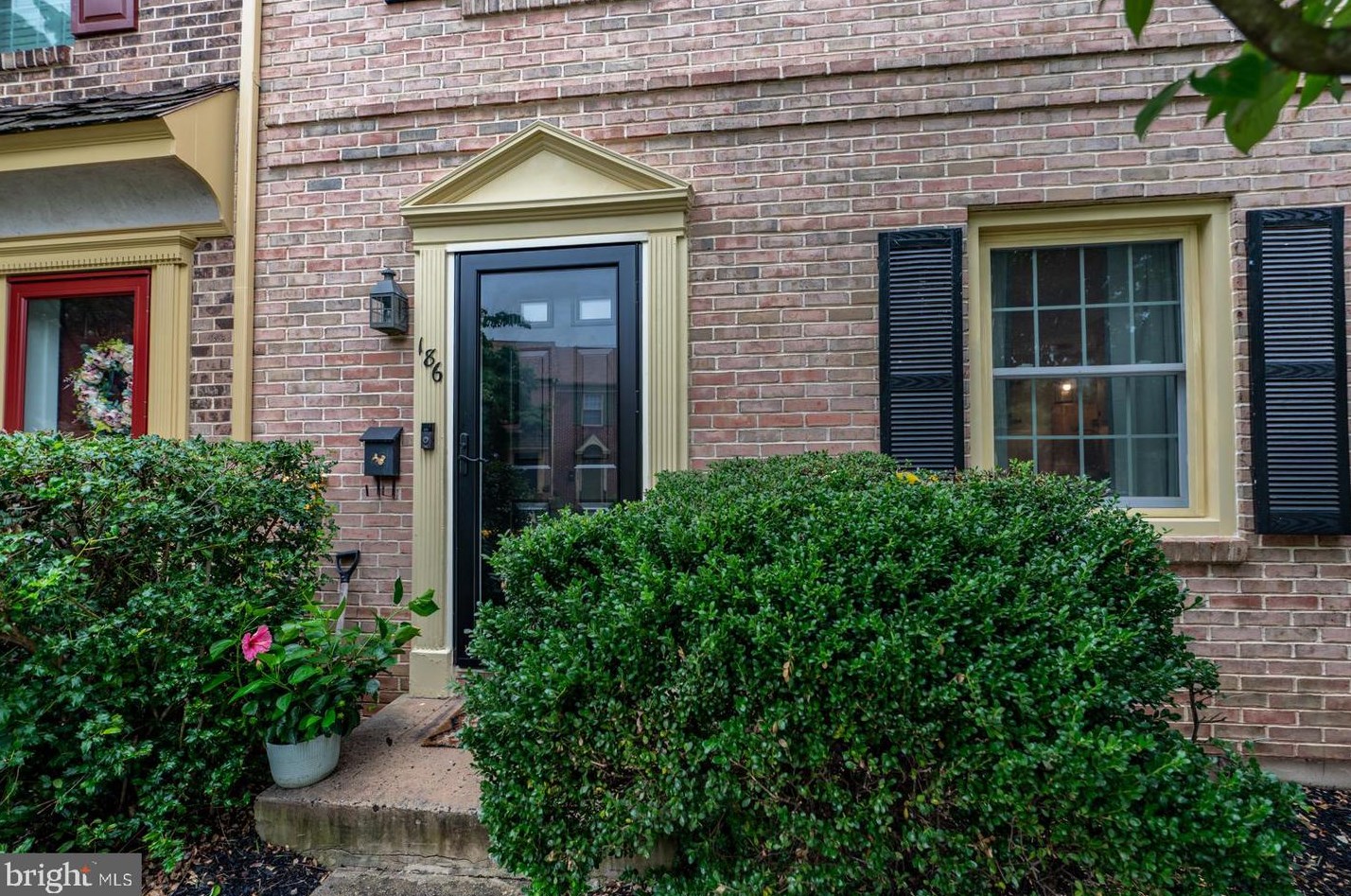 186 Roboda Blvd, Limerick PA  19468-2978 exterior