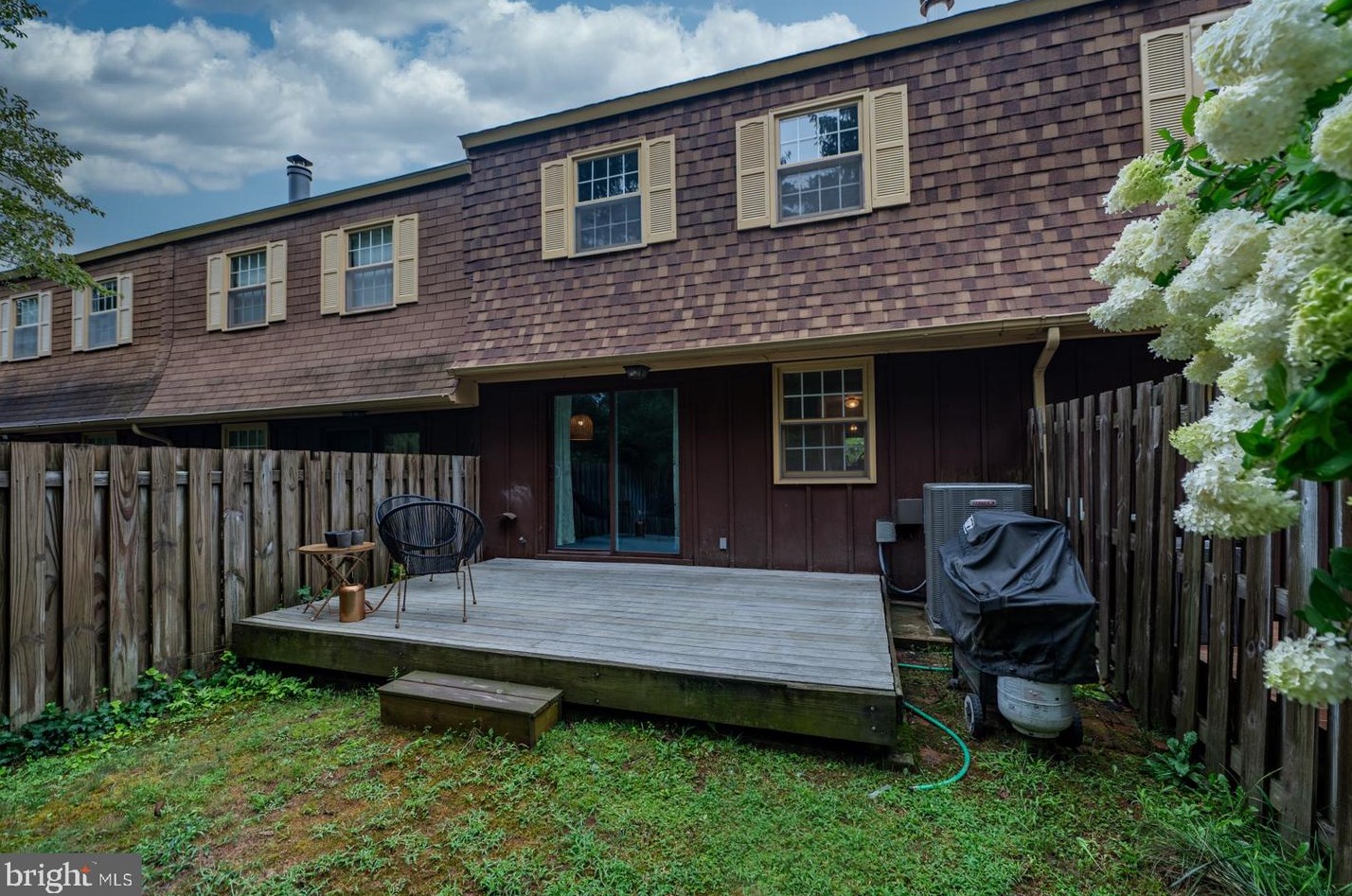 186 Roboda Blvd, Limerick PA  19468-2978 exterior