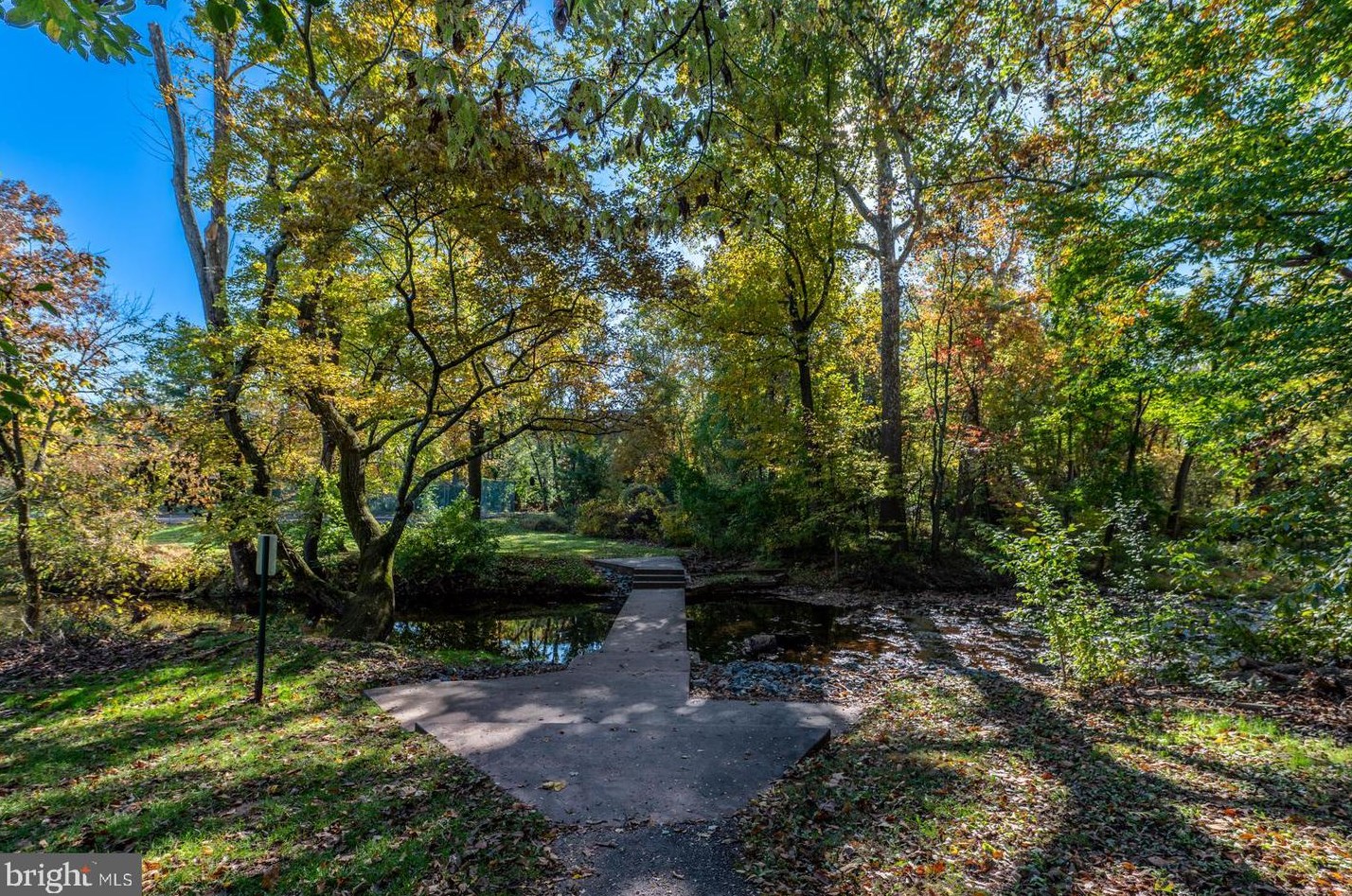 186 Roboda Blvd, Limerick PA  19468-2978 exterior