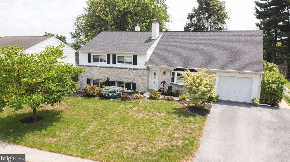 550 General Learned Rd, Norristown, PA 19406