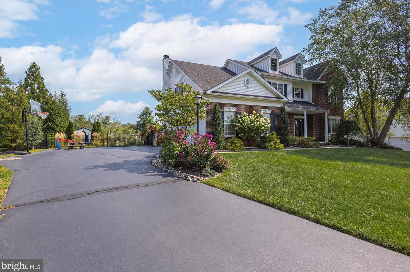 118 Poe Ct, North Wales, PA 19454