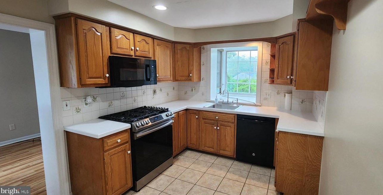 703 Fairfield Rd, Ardsley, PA 19038