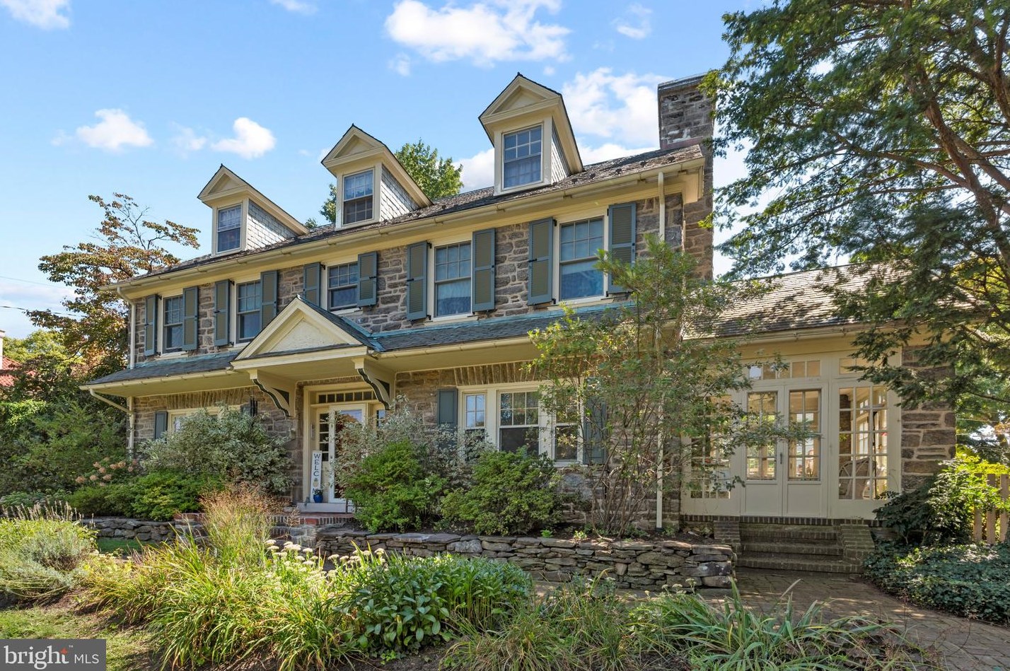 8123 Cadwalader Ave, Melrose Park, PA 19027-2438