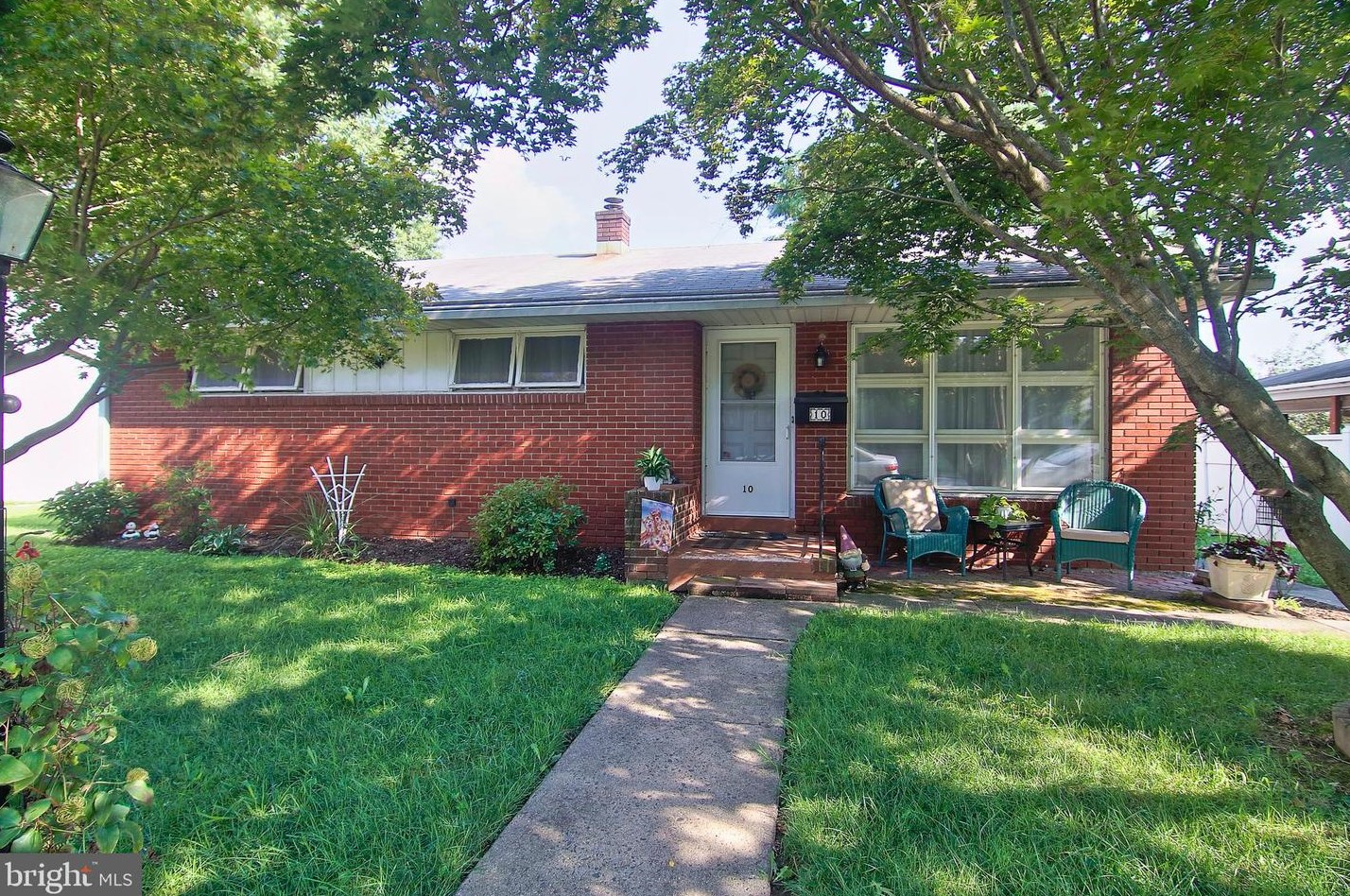 10 Race St, Pottstown, PA 19464-6722