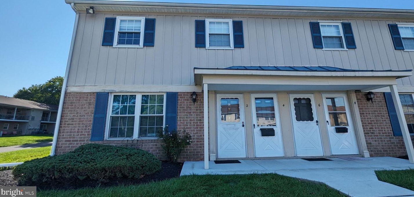 4 Kearney Dr, North Wales, PA 19454