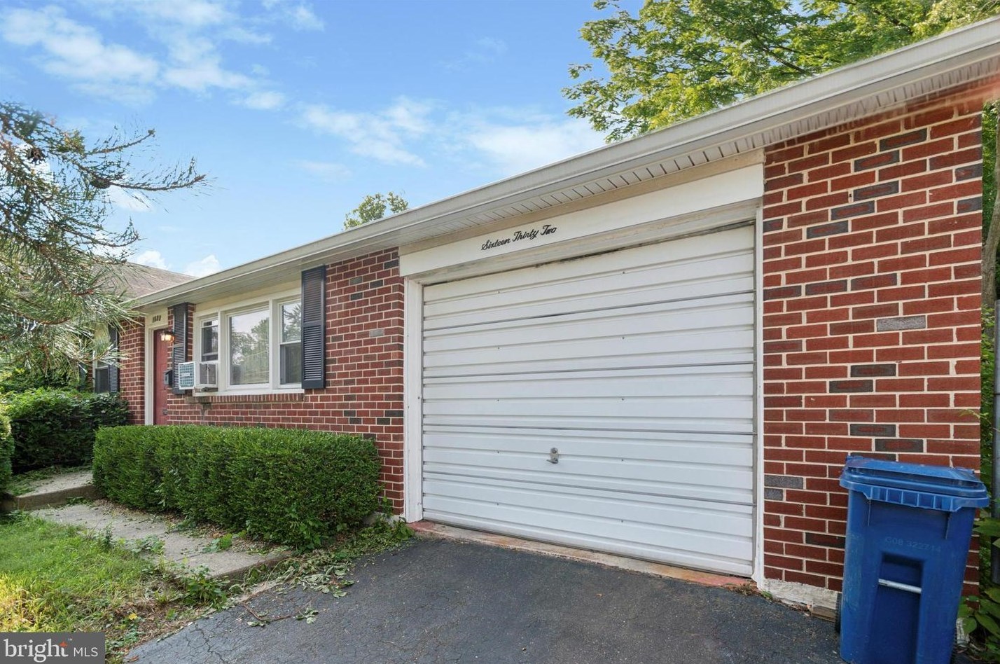 1632 Summit Ave, Willow Grove, PA 19090