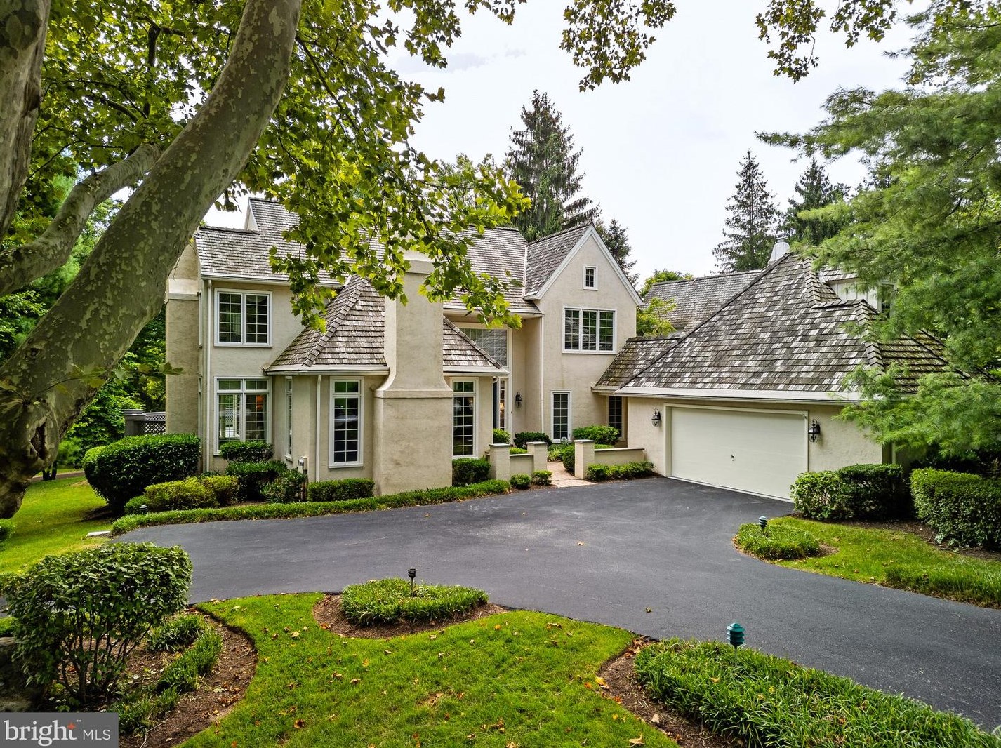 1207 Denbigh Ln, Wayne, PA 19087