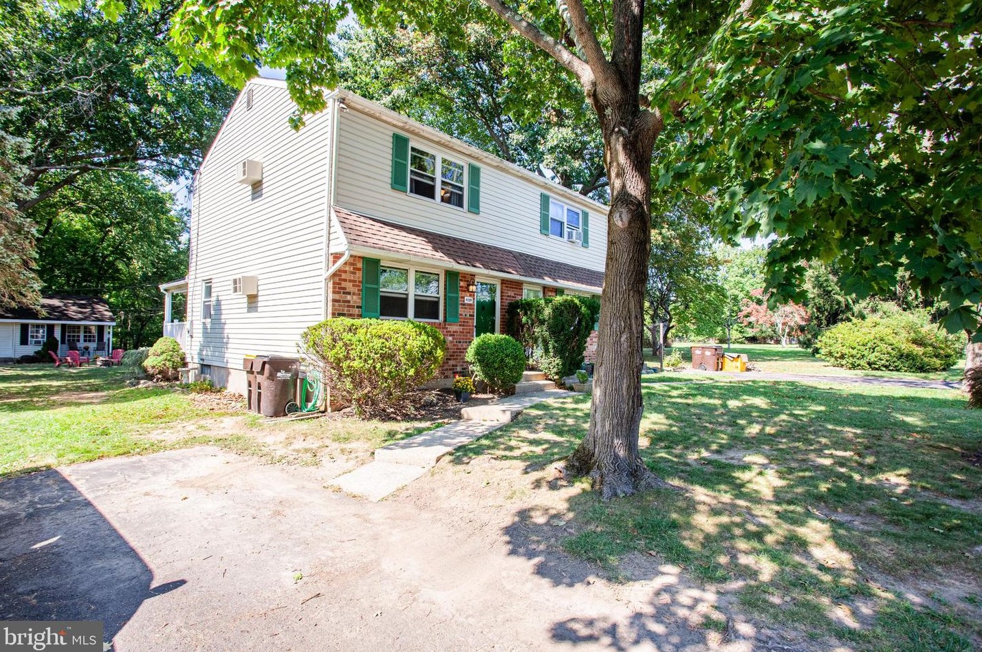 408 Walnut Ave #2, Horsham, PA 19044