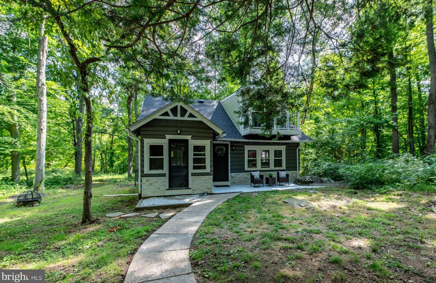 2329 Deep Creek Rd, Perkiomenville, PA 18074