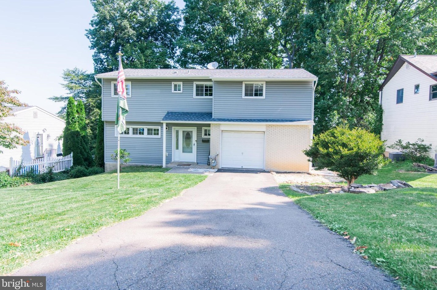 305 Overlook Ave, Willow Grove, PA 19090