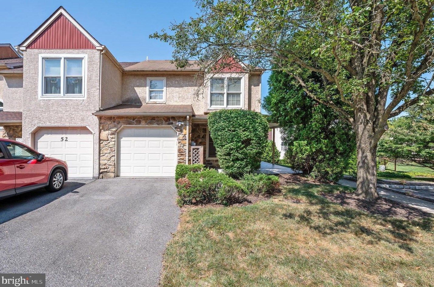 54 White Pine Ct, Miquon, PA 19444