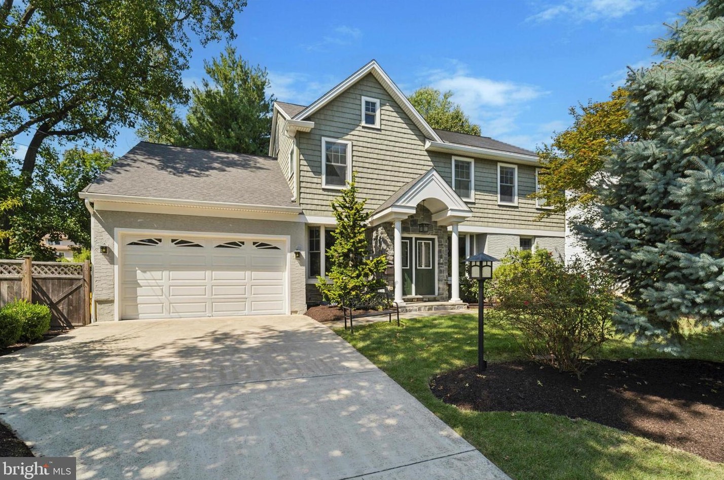 146 Sutton Rd, Ardmore, PA 19003-3117