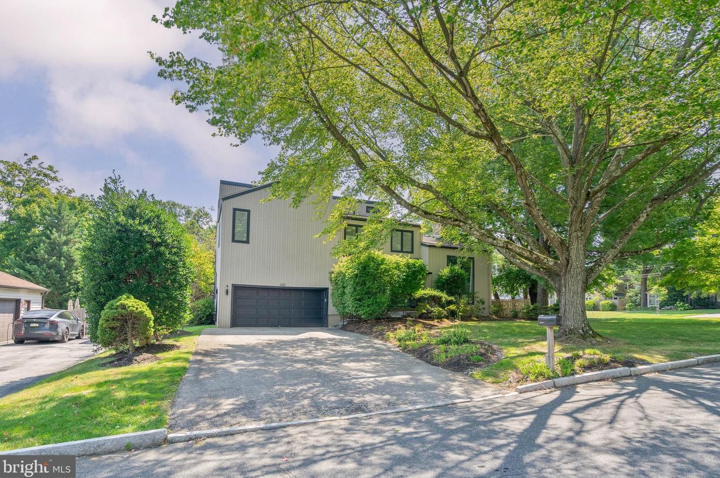 600 Argyle Cir, Penn Wynne, PA 19096