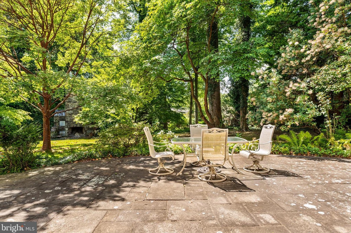 624 Sussex Rd, Penn Wynne PA 19096-2204 exterior