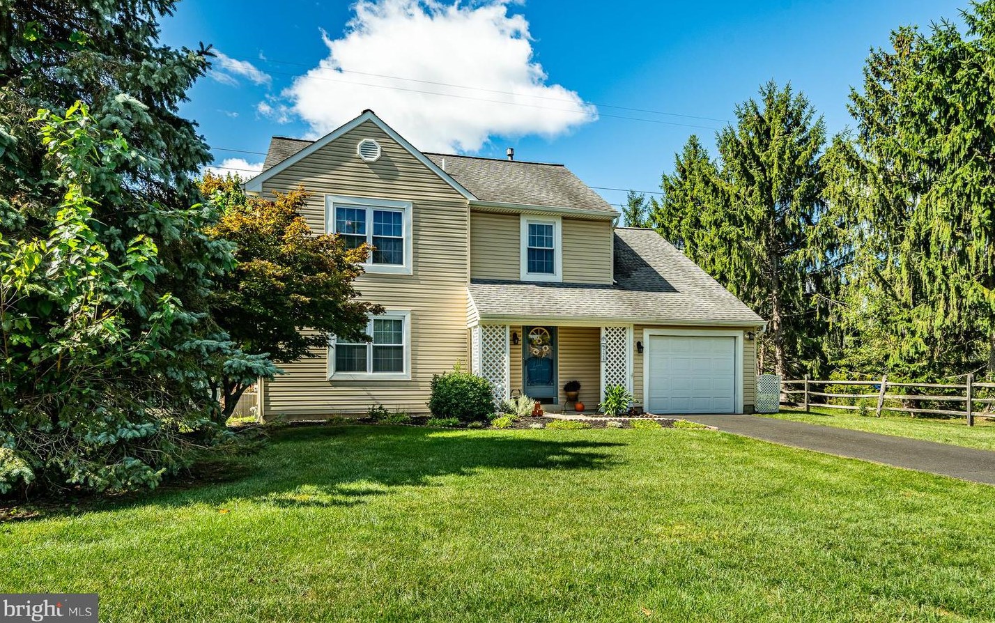 728 Jarrett Rd, Horsham, PA 19044