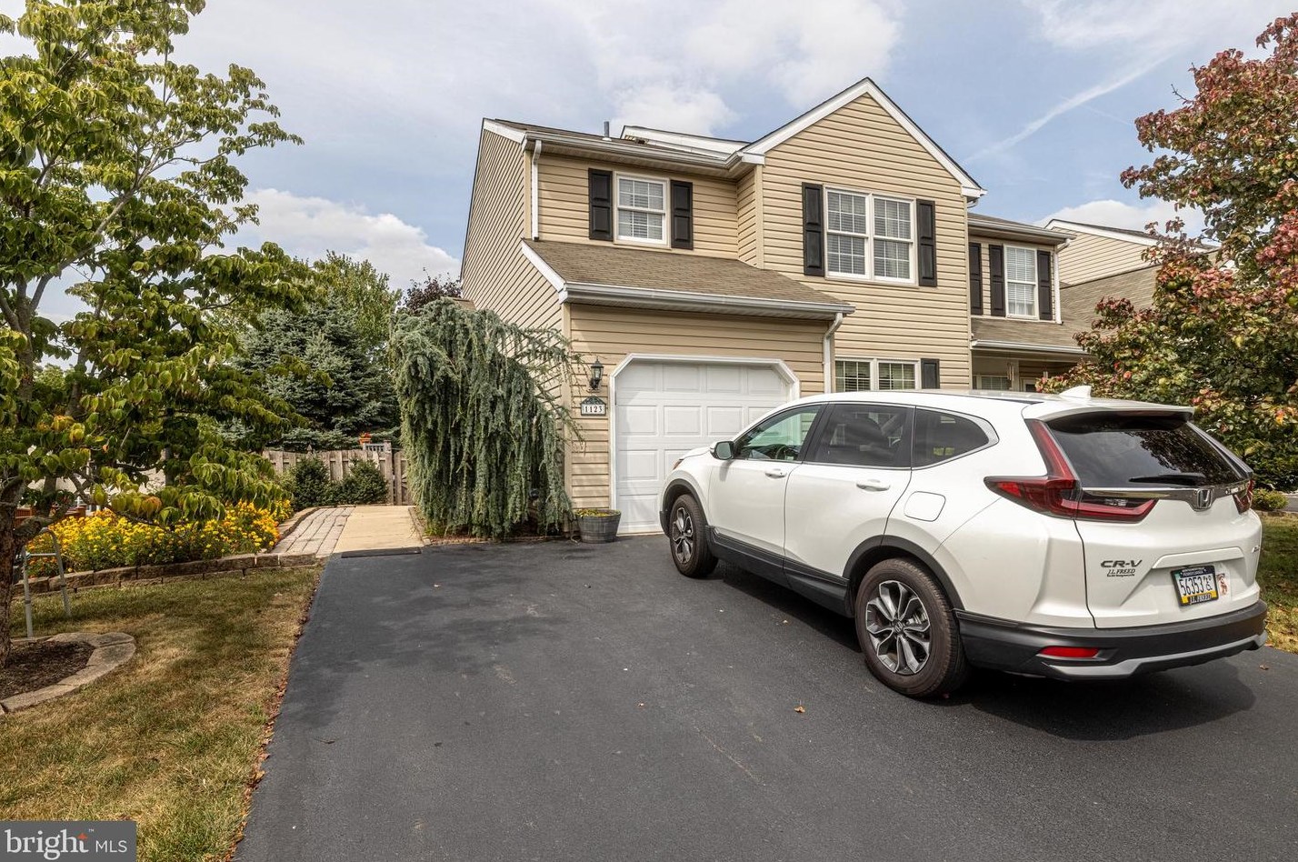 1123 Hill Rd, Lansdale, PA 19446