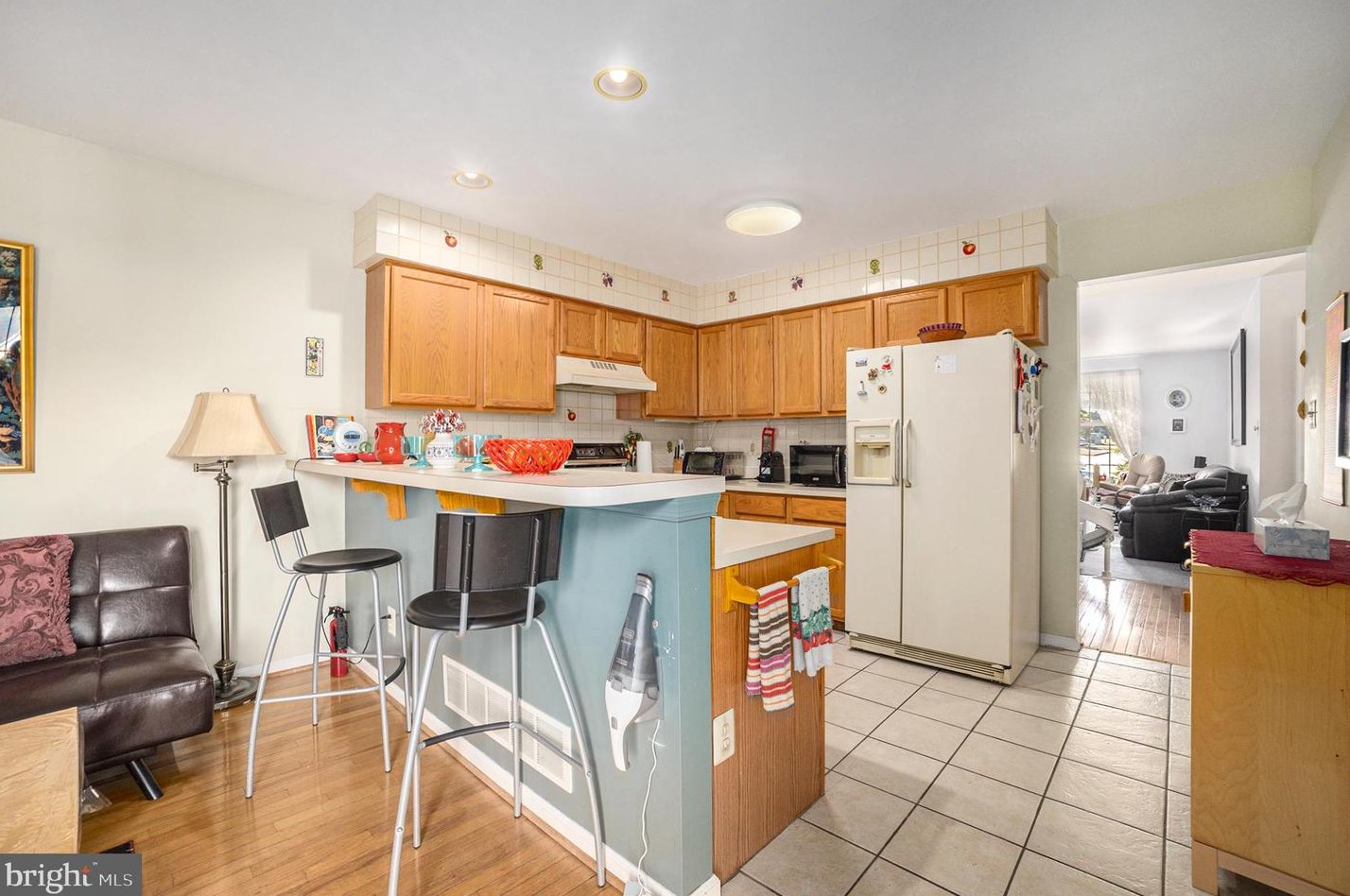 1190 Oxford Cir, Lansdale PA 19446-6657 exterior