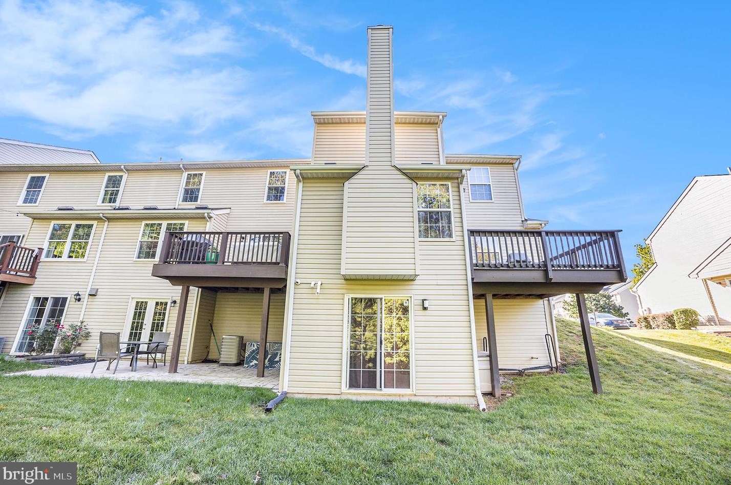 1190 Oxford Cir, Lansdale PA 19446-6657 exterior