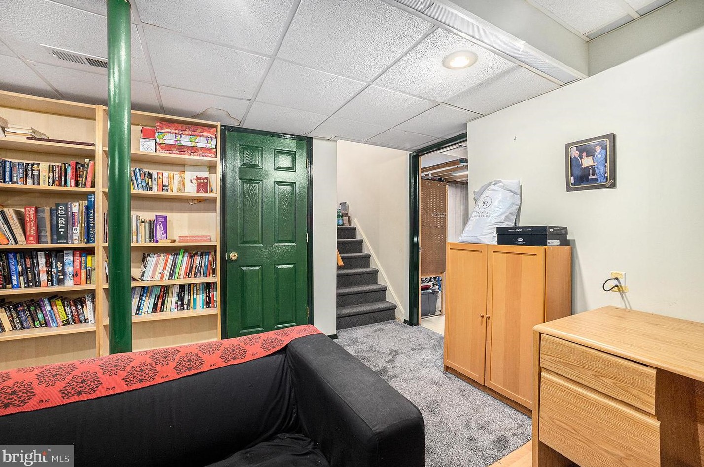 1190 Oxford Cir, Lansdale PA 19446-6657 exterior