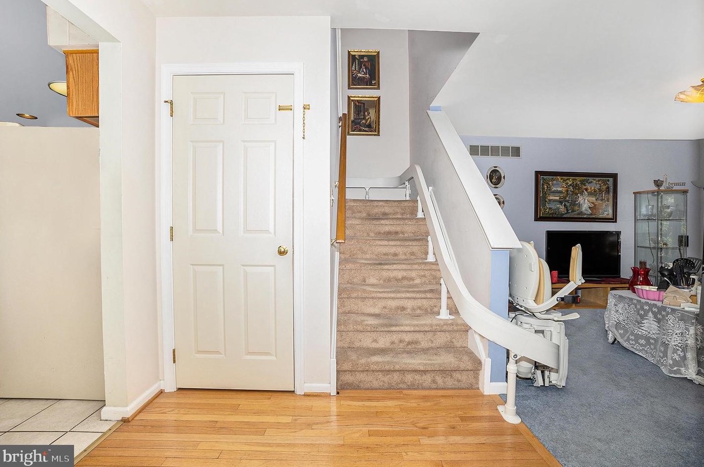 1190 Oxford Cir, Lansdale PA 19446-6657 exterior